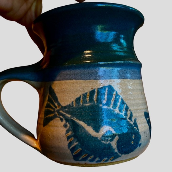 Vintage Jeanne Stolberg Studio
Pottery Mug Excellent Condition Collectible Fish - Picture 2 of 4